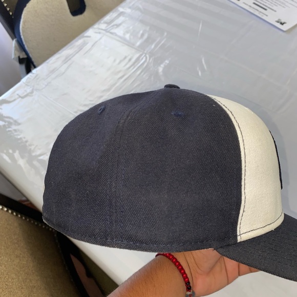 New York Yankees Fitted Hat - Picture 4 of 6